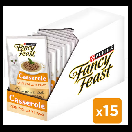 Pack Fancy Feast Pouch Casserole Gato Pollo y Pavo 15 x 85grs